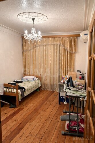 Satılır 4 otaqlı köhnə tikili 110 m², Xalqlar Dostluğu m., photo 7 from 16