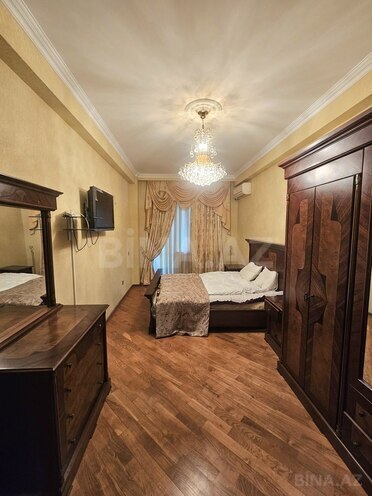 Сдаётся 3-комн. новостройка 180 м², м. Нариман Нариманов, photo 14 from 18