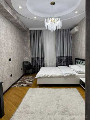 Сдаётся 3-комн. новостройка 170 м², м. Низами, photo 9 from 15