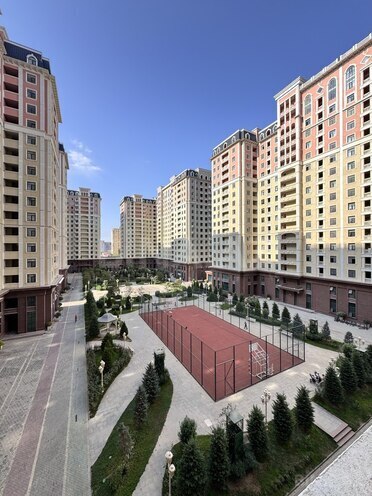 Продаётся 2-комн. новостройка 68 м², м. Элмляр Академиясы, photo 1 from 13