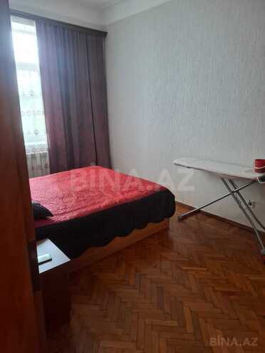 Satılır 3 otaqlı köhnə tikili 80 m², Sahil m., photo 18 from 20