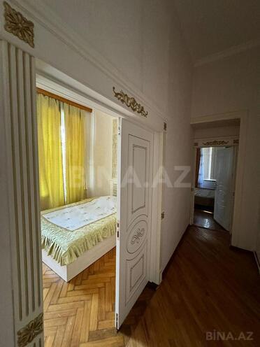 Сдаётся 4-комн. вторичка 200 м², м. Ичеришехер, photo 13 from 25