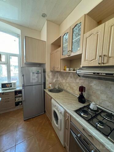 Сдаётся 4-комн. вторичка 200 м², м. Ичеришехер, photo 18 from 25