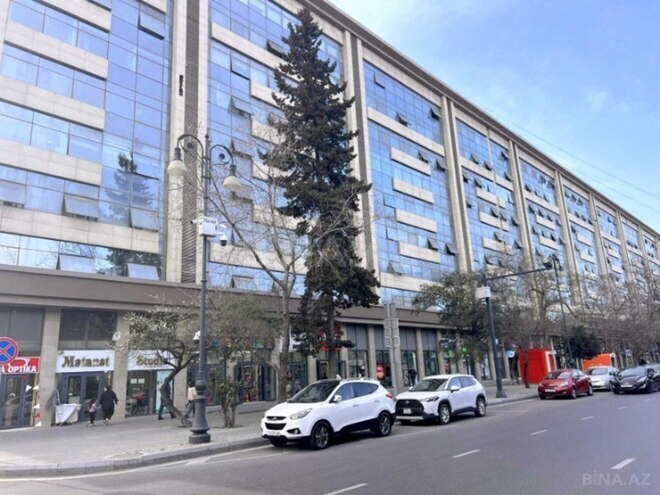 Продаётся 2-комн. вторичка 70 м², м. Гянджлик, photo 3 from 19