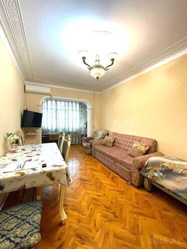 İcarəyə verilir 3 otaqlı köhnə tikili 65 m², Azadlıq Prospekti m., photo 1 from 9