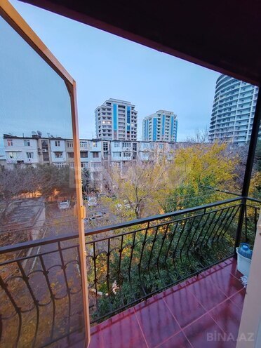 Satılır 2 otaqlı köhnə tikili 61 m², Nizami m., photo 13 from 14