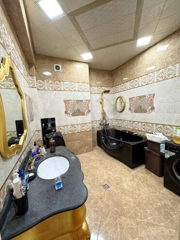 Продаётся 4-комн. новостройка 185 м², м. Элмляр Академиясы, photo 18 from 22