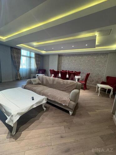 Сдаётся 3-комн. новостройка 182 м², м. Низами, photo 9 from 15
