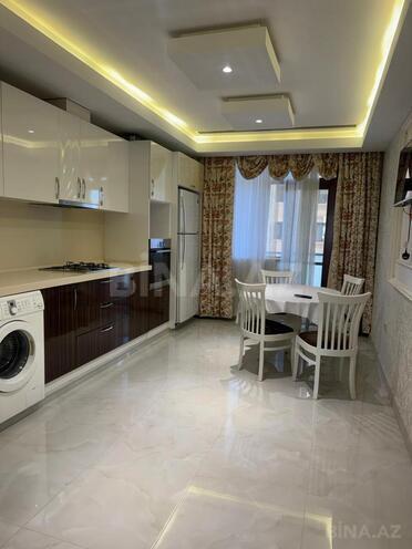 Сдаётся 3-комн. новостройка 182 м², м. Низами, photo 3 from 15