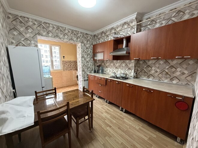 Satılır 2 otaqlı köhnə tikili 65 m², İnşaatçılar m., photo 7 from 13