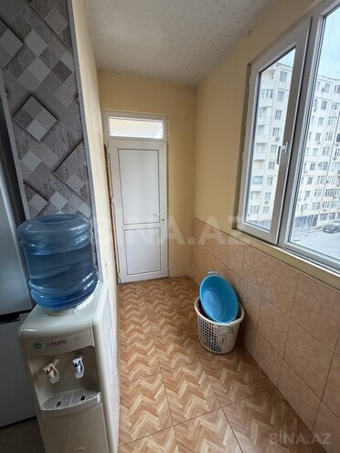 Satılır 2 otaqlı köhnə tikili 65 m², İnşaatçılar m., photo 9 from 13