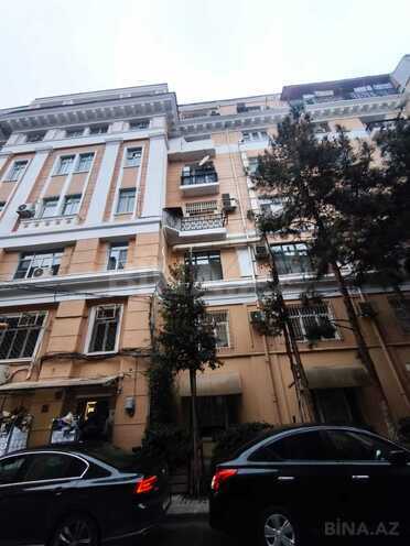 Satılır 3 otaqlı köhnə tikili 90 m², Sahil m., photo 3 from 12