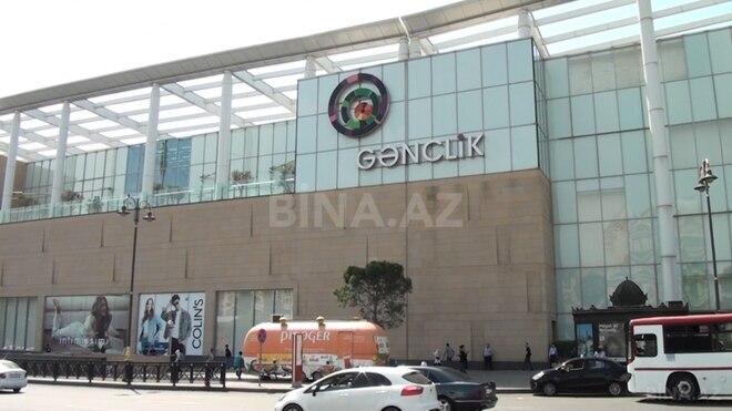 Satılır 2 otaqlı köhnə tikili 55 m², Gənclik m., photo 1 from 12