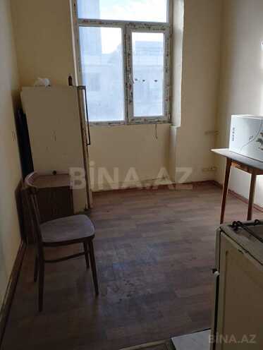 Satılır 2 otaqlı köhnə tikili 65 m², 28 May m., photo 8 from 12