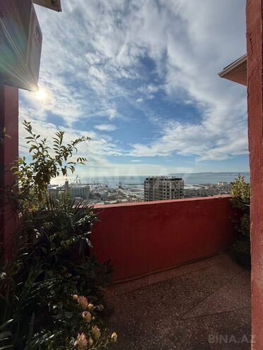 Продаётся 4-комн. новостройка 326 м², Хатаинский р., photo 1 from 30