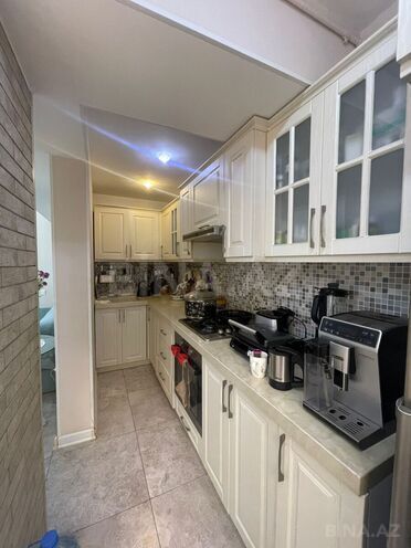 Продаётся 2-комн. вторичка 80 м², м. Элмляр Академиясы, photo 9 from 15