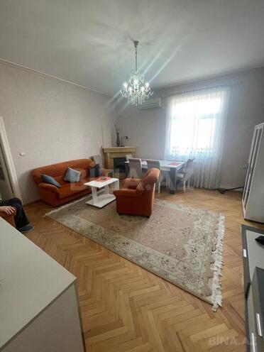 İcarəyə verilir 2 otaqlı köhnə tikili 65 m², Sahil m., photo 3 from 13