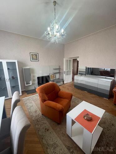 İcarəyə verilir 2 otaqlı köhnə tikili 65 m², Sahil m., photo 5 from 13