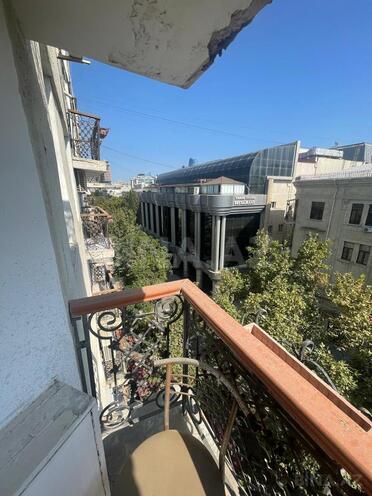 İcarəyə verilir 2 otaqlı köhnə tikili 65 m², Sahil m., photo 6 from 13