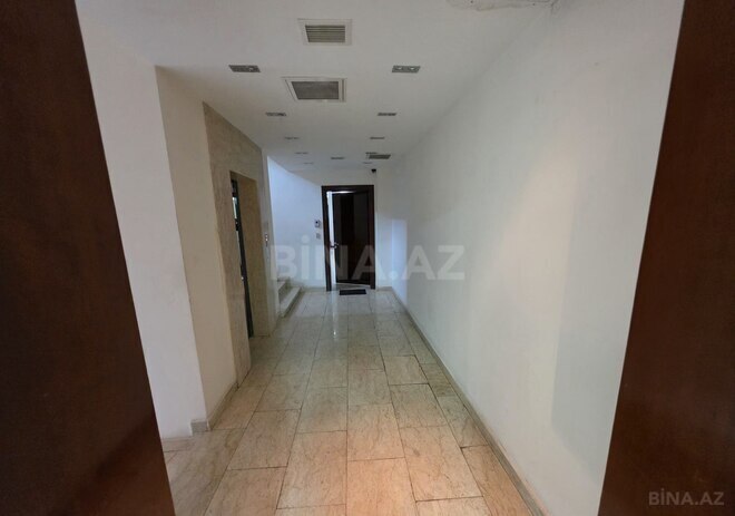 İcarəyə verilir 7 otaqlı ofis 250 m², 28 May m., photo 11 from 17