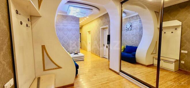 Продаётся 3-комн. новостройка 135 м², м. 8 ноября, photo 1 from 13