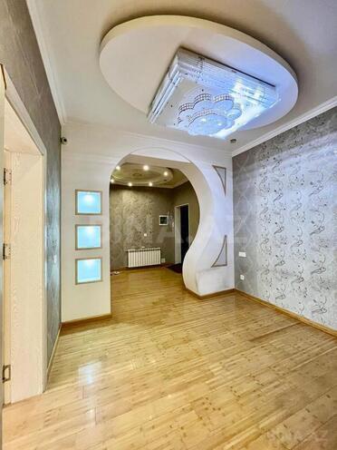 Продаётся 3-комн. новостройка 135 м², м. 8 ноября, photo 3 from 13