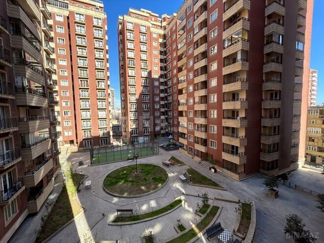 İcarəyə verilir 4 otaqlı yeni tikili 210 m², 28 May m., photo 1 from 22