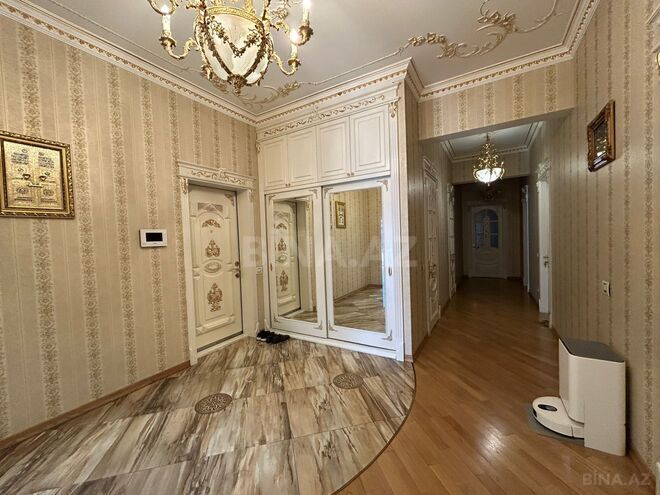 İcarəyə verilir 4 otaqlı yeni tikili 210 m², 28 May m., photo 21 from 22