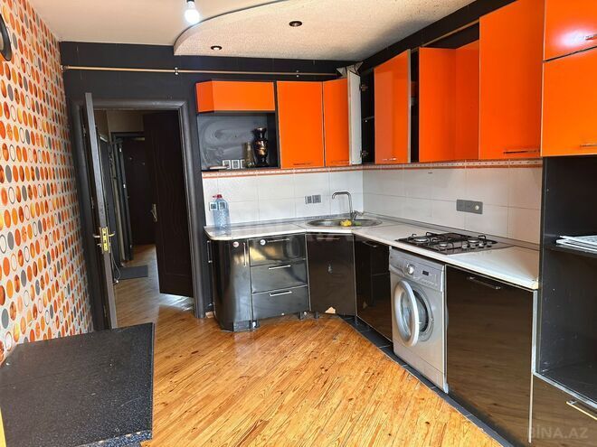 Satılır 2 otaqlı köhnə tikili 70 m², Qara Qarayev m., photo 3 from 20