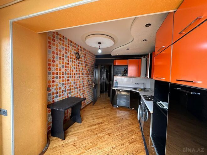 Satılır 2 otaqlı köhnə tikili 70 m², Qara Qarayev m., photo 18 from 20