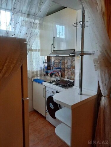 Продаётся 1-комн. вторичка 35 м², м. Кара Караев, photo 3 from 13