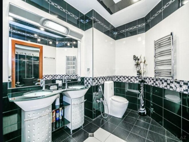 İcarəyə verilir 3 otaqlı yeni tikili 230 m², 28 May m., photo 11 from 12