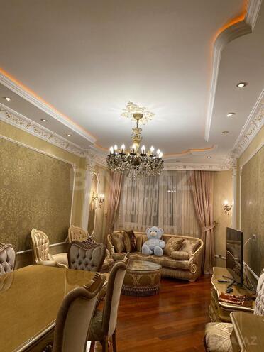 Satılır 2 otaqlı köhnə tikili 65 m², Nəsimi m., photo 1 from 6