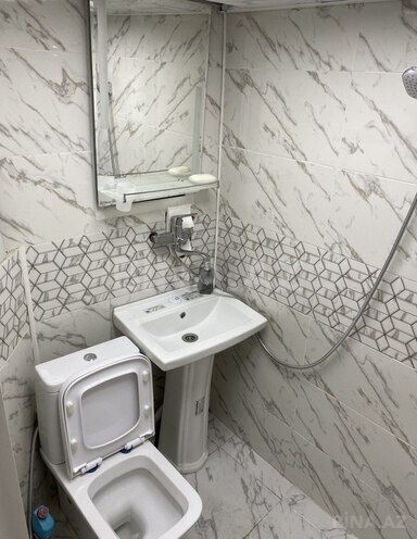 Satılır 2 otaqlı köhnə tikili 40 m², Qara Qarayev m., photo 15 from 16