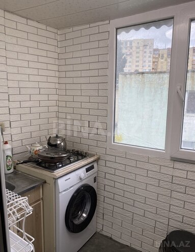 Satılır 2 otaqlı köhnə tikili 40 m², Qara Qarayev m., photo 9 from 16