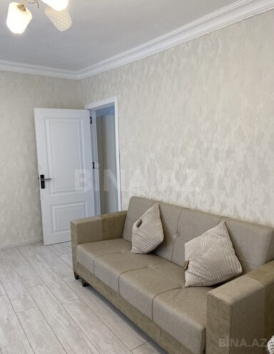 Satılır 2 otaqlı köhnə tikili 40 m², Qara Qarayev m., photo 3 from 16