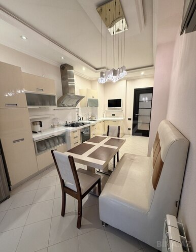 Продаётся 4-комн. новостройка 147 м², м. Элмляр Академиясы, photo 9 from 19