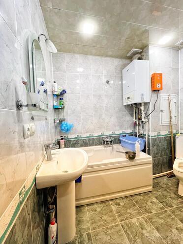 Satılır 2 otaqlı köhnə tikili 55 m², Memar Əcəmi m., photo 12 from 13