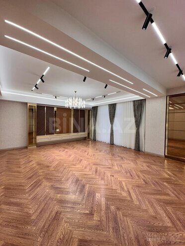 Satılır 4 otaqlı yeni tikili 195 m², 28 May m., photo 3 from 15