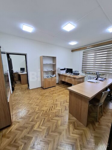 Сдаётся 3-комн. офис 100 м², м. Элмляр Академиясы, photo 4 from 21