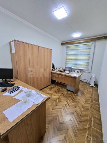 Сдаётся 3-комн. офис 100 м², м. Элмляр Академиясы, photo 9 from 21