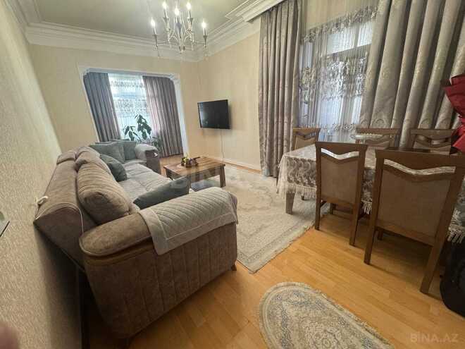 Satılır 4 otaqlı köhnə tikili 110 m², Neftçilər m., photo 1 from 18