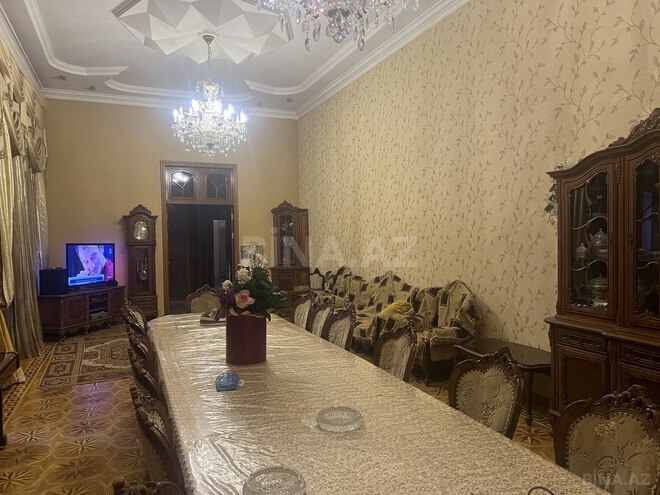 Продаётся 9-комн. вторичка 350 м², м. Сахил, photo 3 from 14