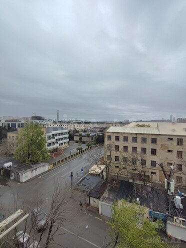 Satılır 4 otaqlı köhnə tikili 100 m², Nərimanov r., photo 13 from 15
