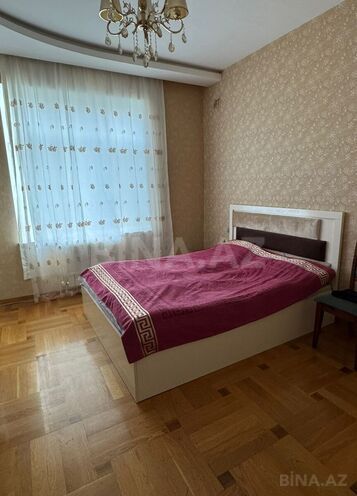 Сдаётся 3-комн. вторичка 80 м², м. Низами, photo 4 from 8