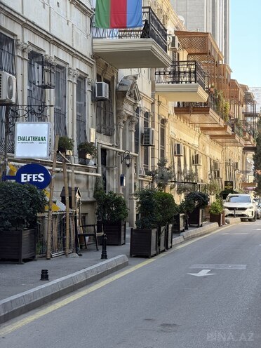 Продаётся 2-комн. вторичка 38 м², м. Сахил, photo 1 from 9