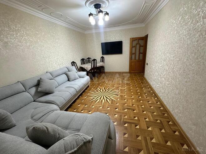 Satılır 3 otaqlı köhnə tikili 65 m², Əhmədli m., photo 1 from 16