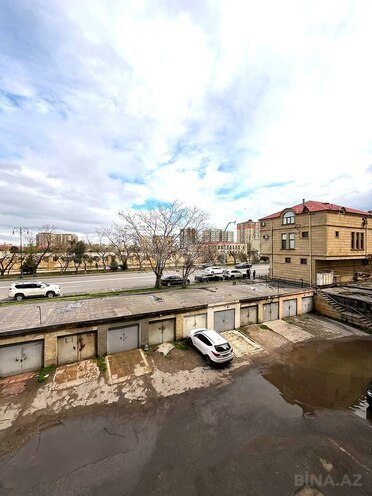 Продаётся 4-комн. вторичка 110 м², Ясамальский р., photo 21 from 26