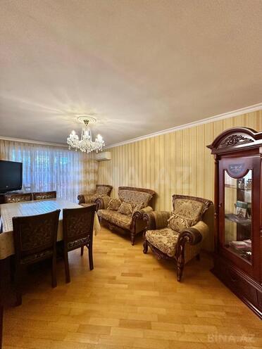 Продаётся 3-комн. вторичка 70 м², м. Иншаатчылар, photo 7 from 22