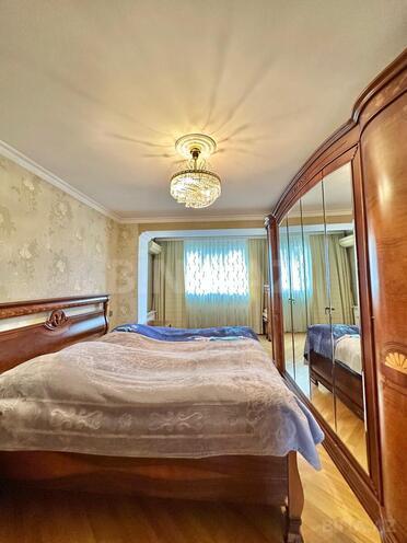 Продаётся 3-комн. вторичка 70 м², м. Иншаатчылар, photo 9 from 22